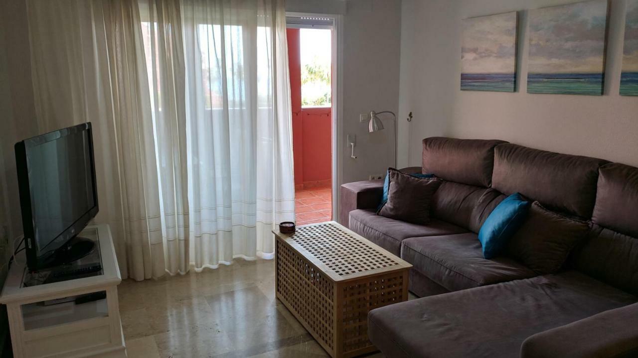 Apartamento Las Camelias ベナルマデナ エクステリア 写真